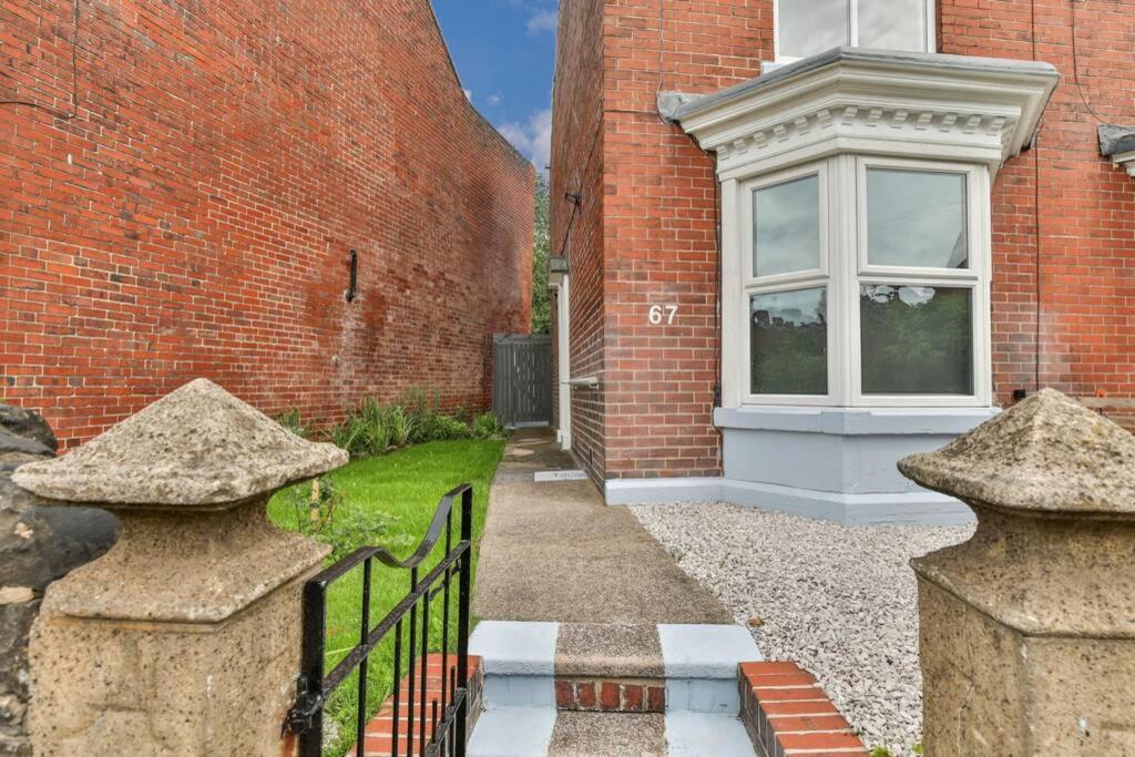 Refurbished Plush Property Great Transport Links Sheffield Bagian luar foto